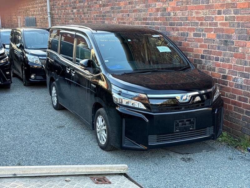 2019 Toyota Voxy Hybrid Hybrid X in black, HDG Cars Rowley Regis