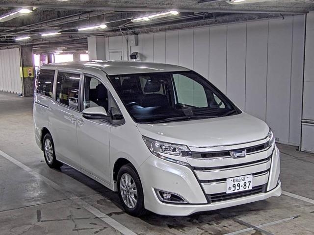 2020 Toyota Noah Hybrid G