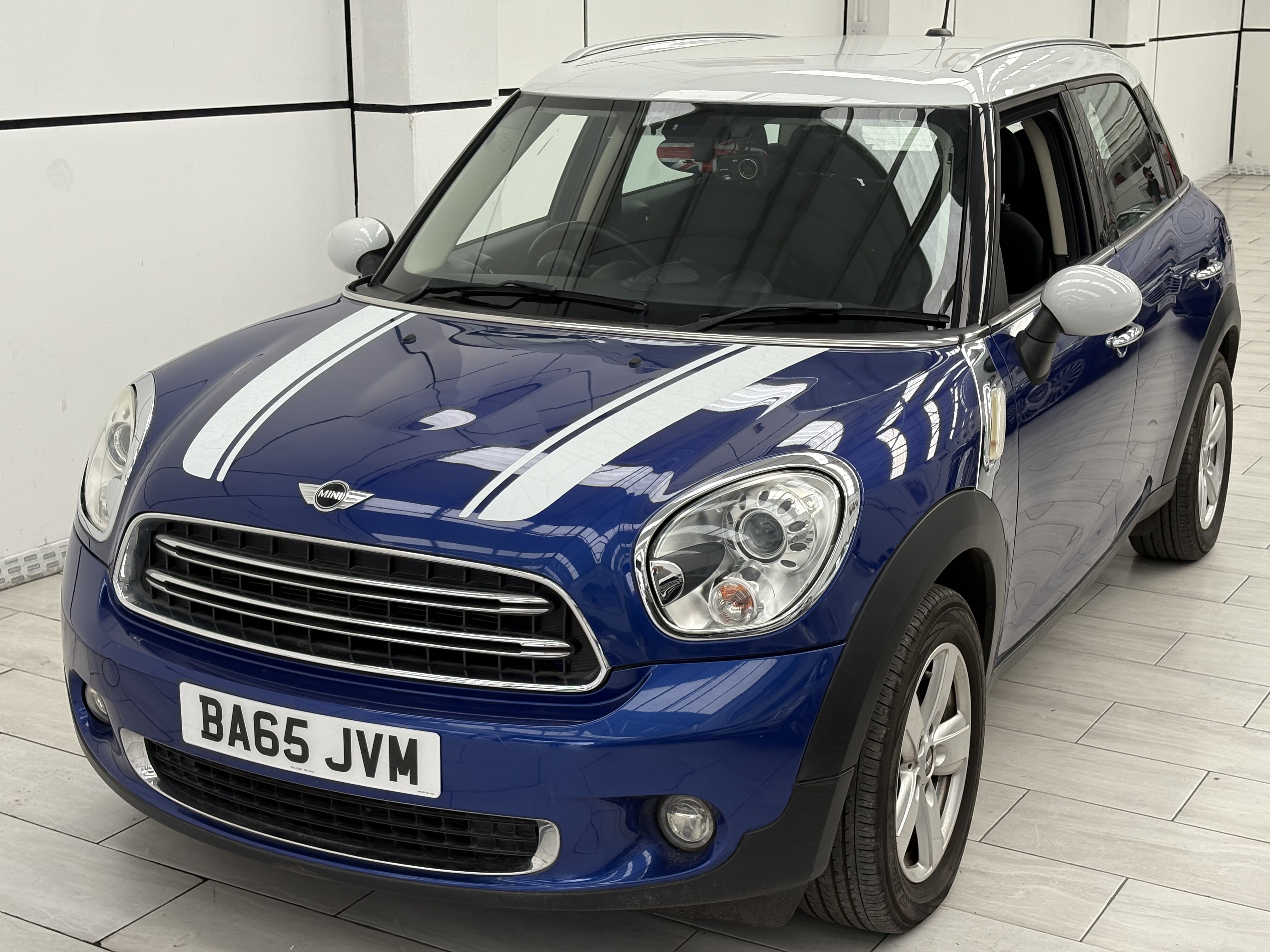 2015 MINI Crossover D