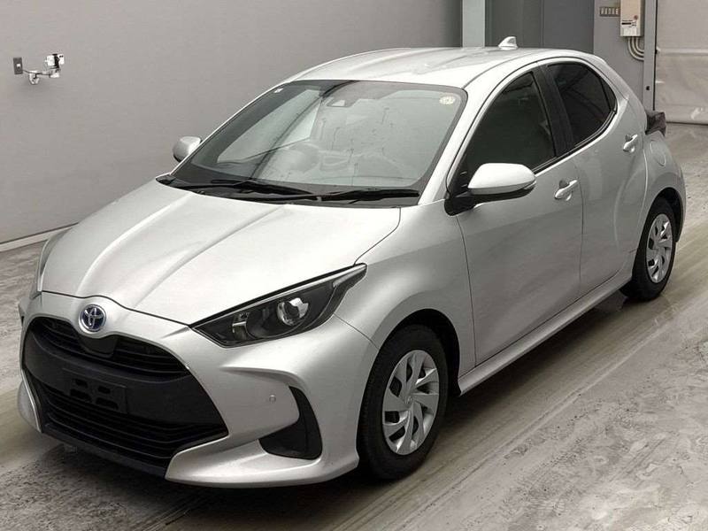 2022 Toyota YARIS Hybrid X in silver, HDG Cars Rowley Regis