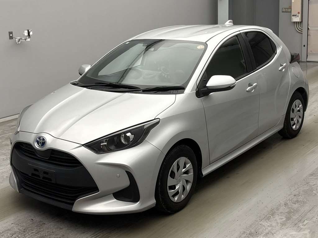 2021 Toyota YARIS Hybrid X