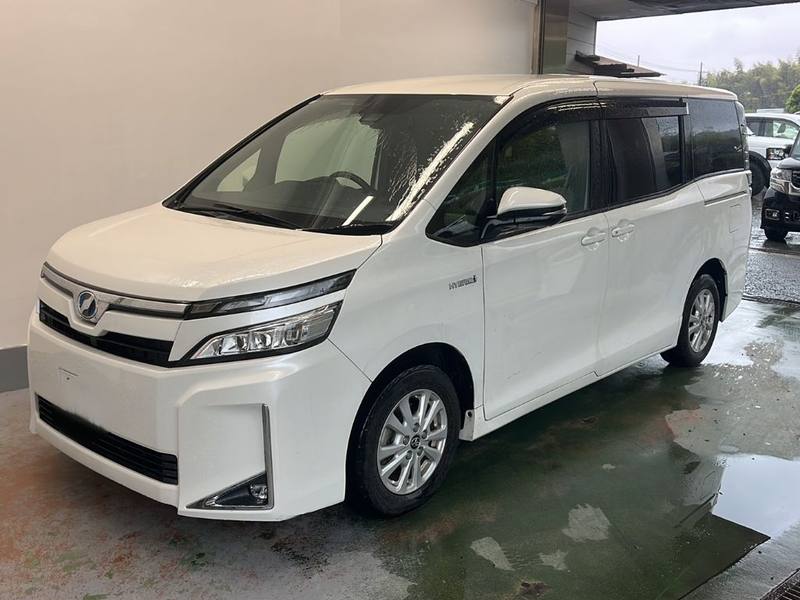 2018 Toyota VOXY Hybrid V in pearl white, HDG Cars Rowley Regis