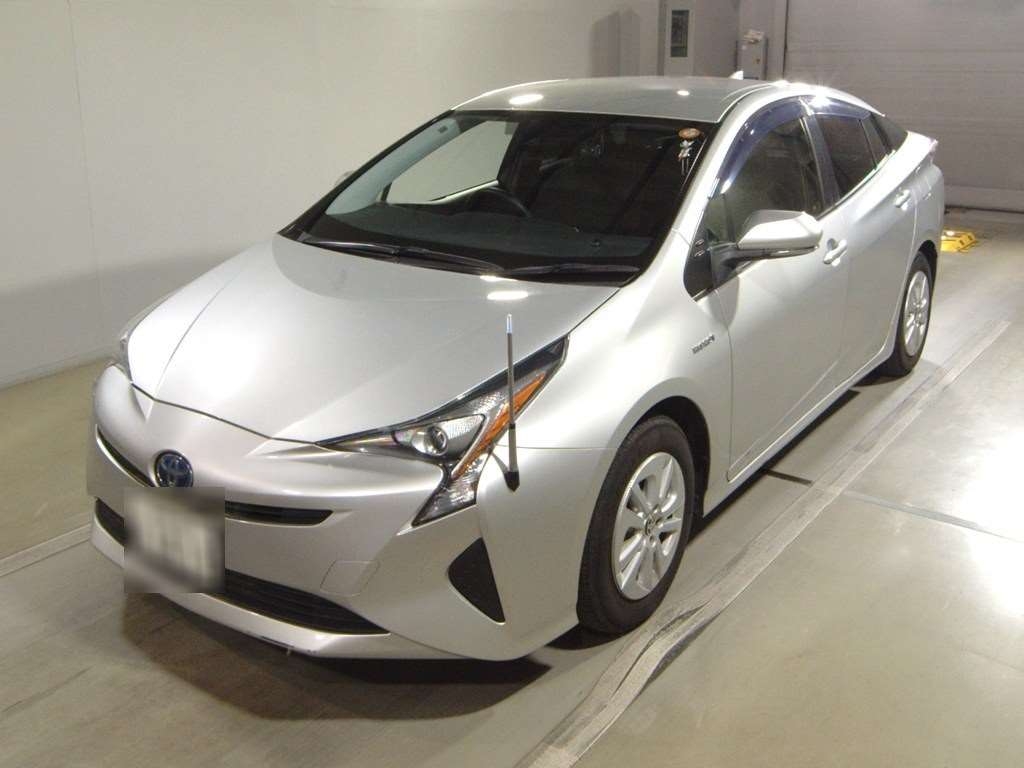 2019 Toyota PRIUS E